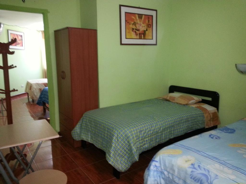 Hostal Puerto Ingles Ilo Cameră foto